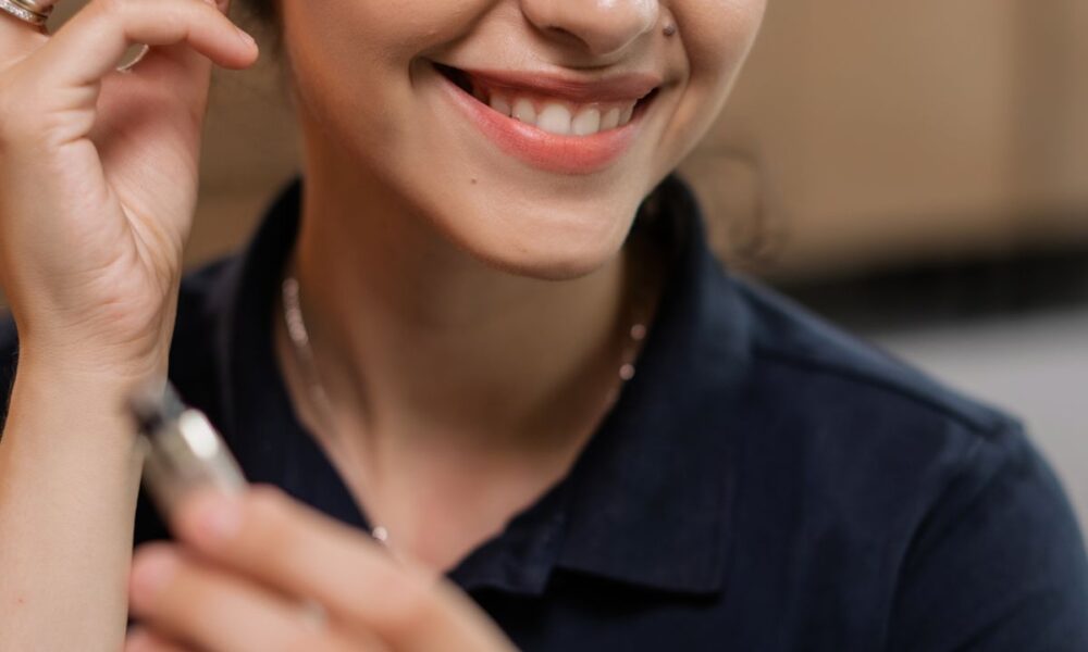 Моделирование и коррекция бровей: отличия, секреты и как добиться идеальной формы