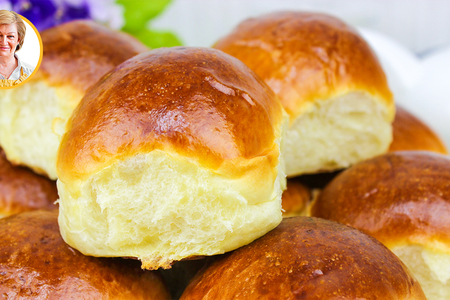 Домашние сдобные булочки: простой рецепт для уютного чаепития