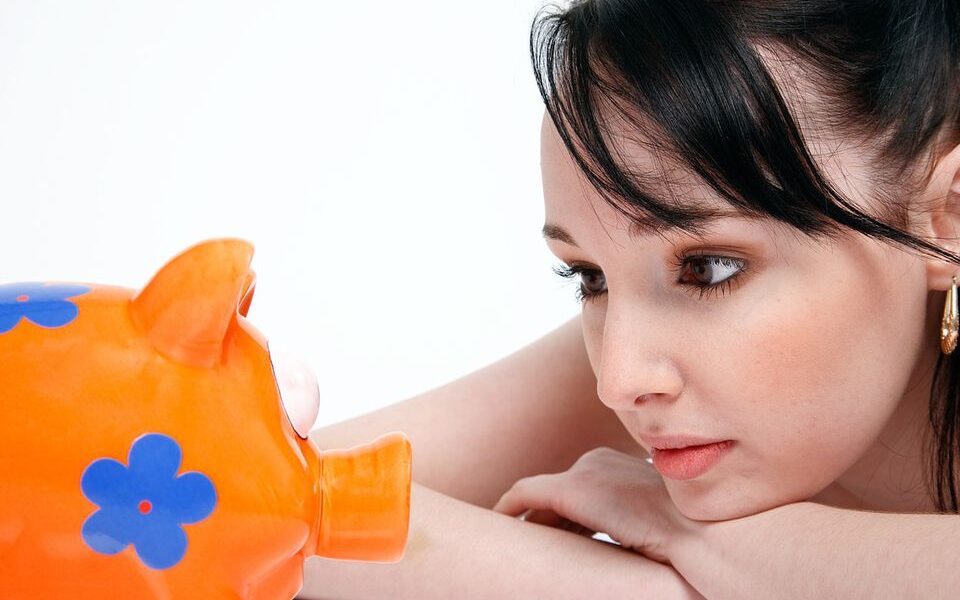 Психология самопожертвования: почему экономия на себе вредит женщине