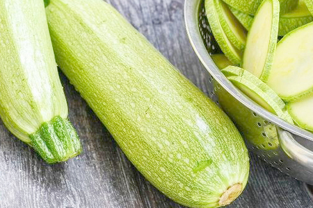 Легкие и вкусные кексы из кабачков: простой рецепт для всей семьи