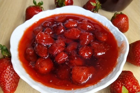 Клубничное варенье на зиму: быстрый рецепт с пектином