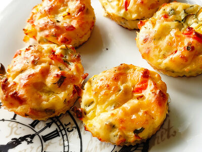 Легкие закусочные маффины: быстрые и вкусные рецепты для любого случая