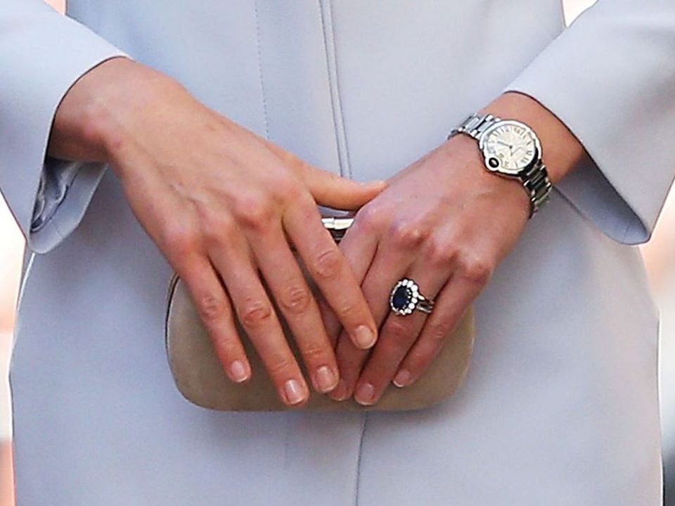 Элегантный маникюр: модные идеи для успешных женщин