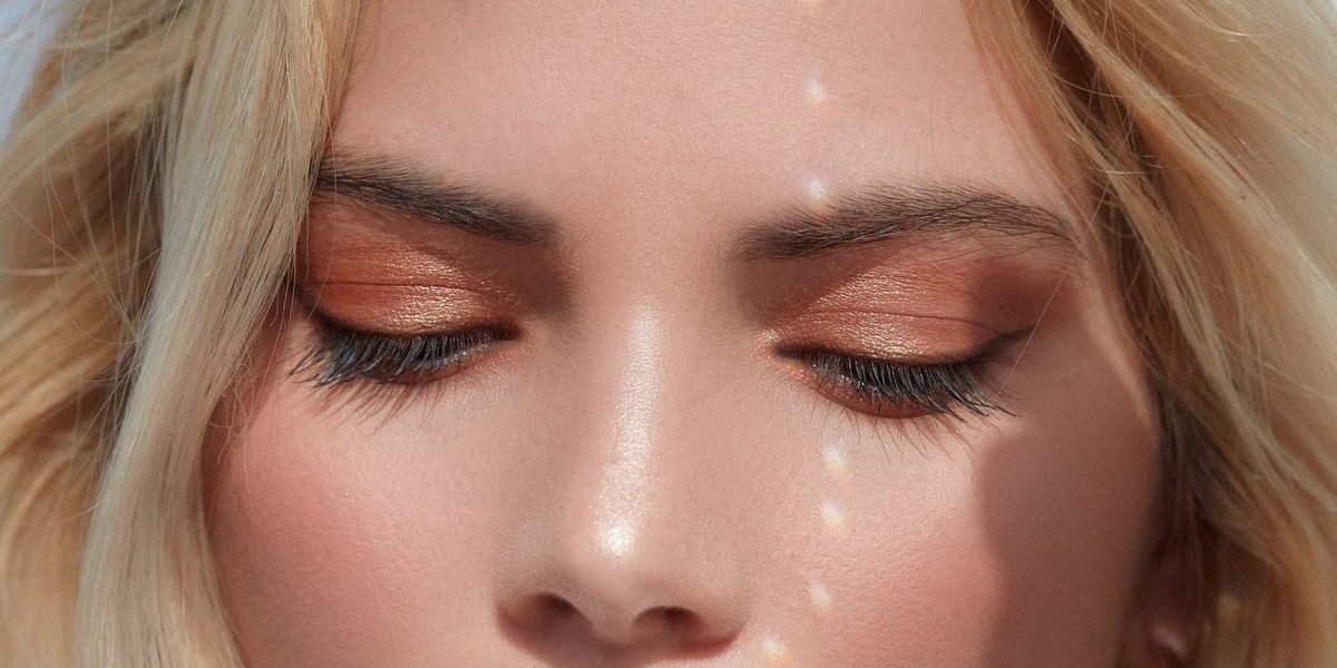 Как скрыть покраснение век: секреты красоты для женщин