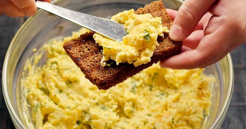 Секреты вкуснейшей намазки из 3 простых продуктов: обновленный рецепт для вашего стола
