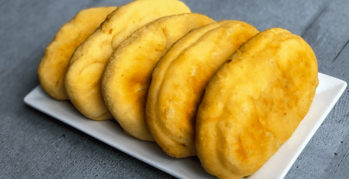 Домашние пирожки с картошкой: вкус детства на вашем столе