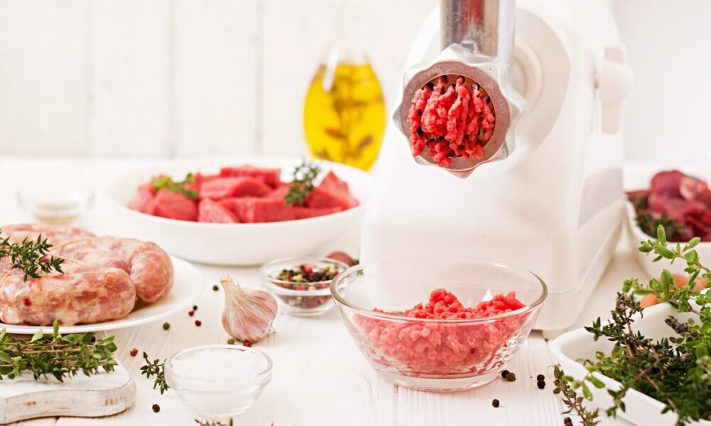 Как выбрать идеальный фарш: секреты и советы для домашней кухни