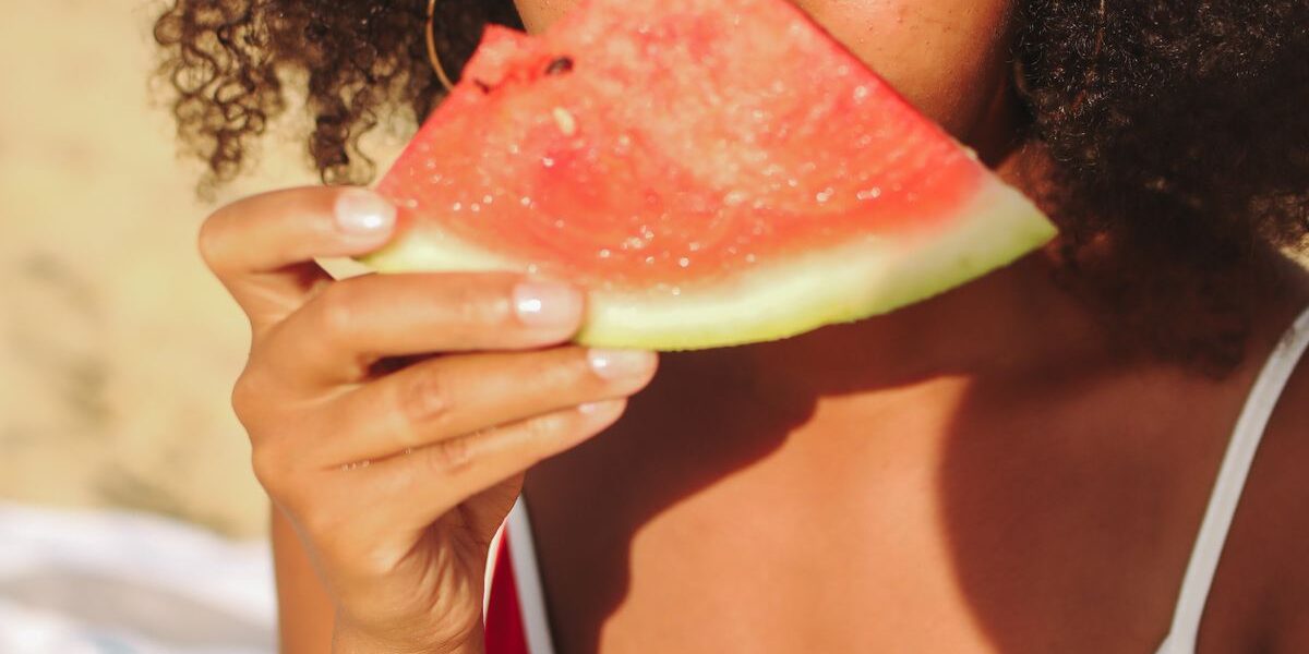 Фруктовые маски для лица: секреты сияющей кожи от звезд