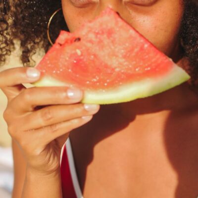 Фруктовые маски для лица: секреты сияющей кожи от звезд