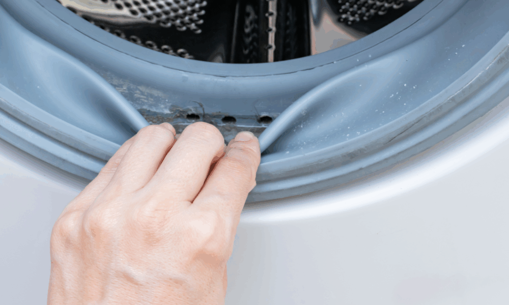 Почему в резинке стиральной машины скапливается вода: простое решение проблемы