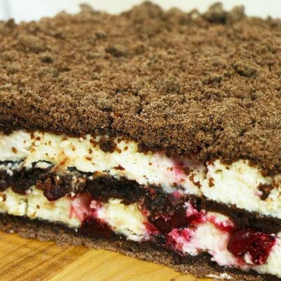 Простой и вкусный сырник на сухом тесте: секрет идеальной выпечки с кислинкой