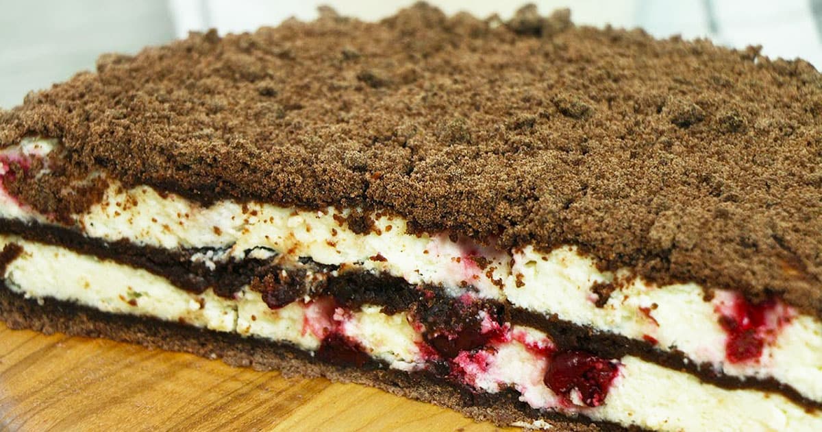 Простой и вкусный сырник на сухом тесте: секрет идеальной выпечки с кислинкой