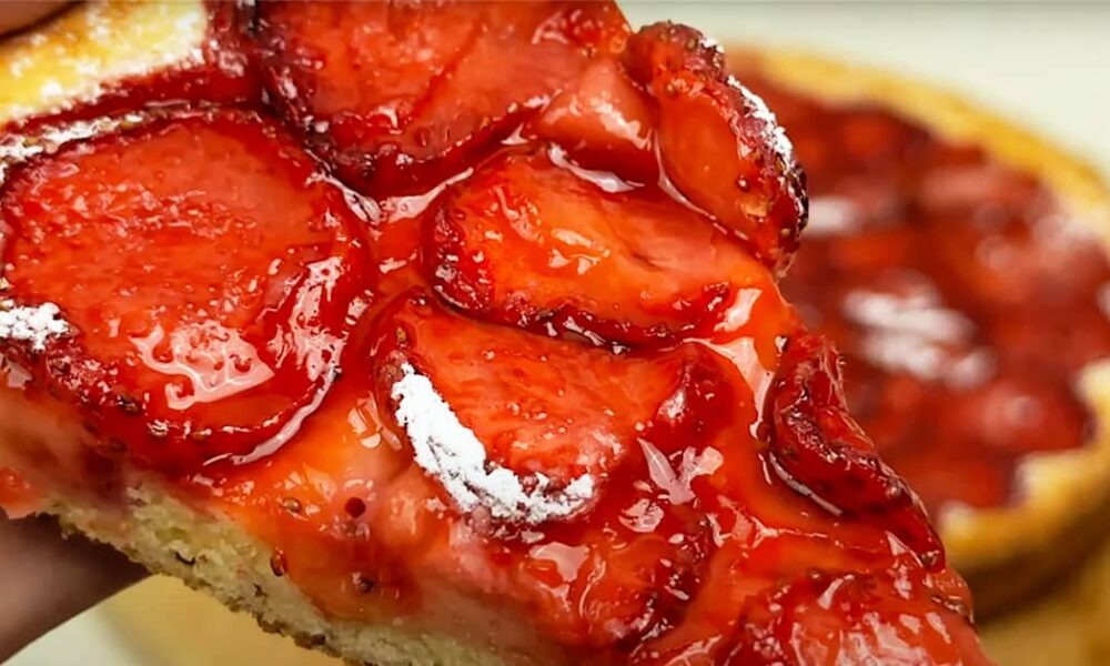 Лучший домашний клубничный пирог: простой рецепт, который покорит всех