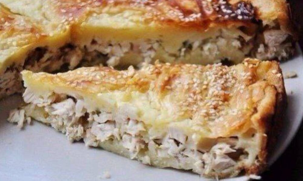 Осенний пирог с курицей и грибами: простой и вкусный рецепт