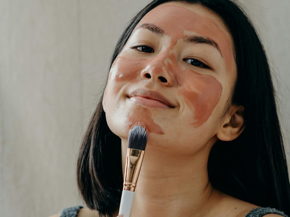 Розовая глина для красоты: домашние секреты знаменитостей