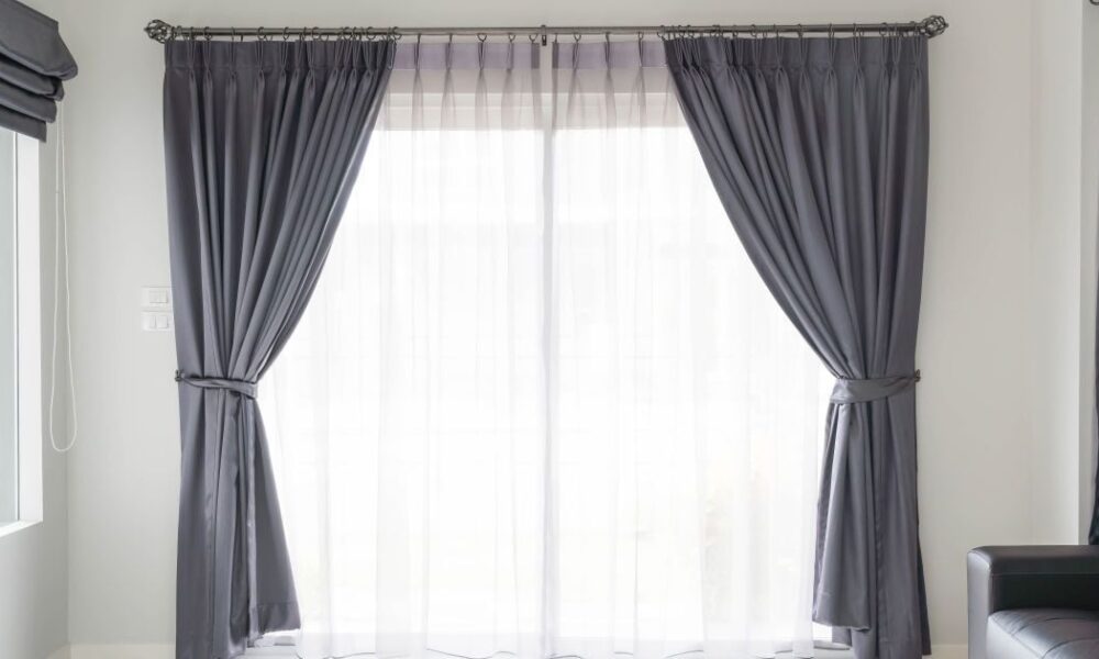 Как постирать шторы и тюль без глажки: секреты идеальной чистоты