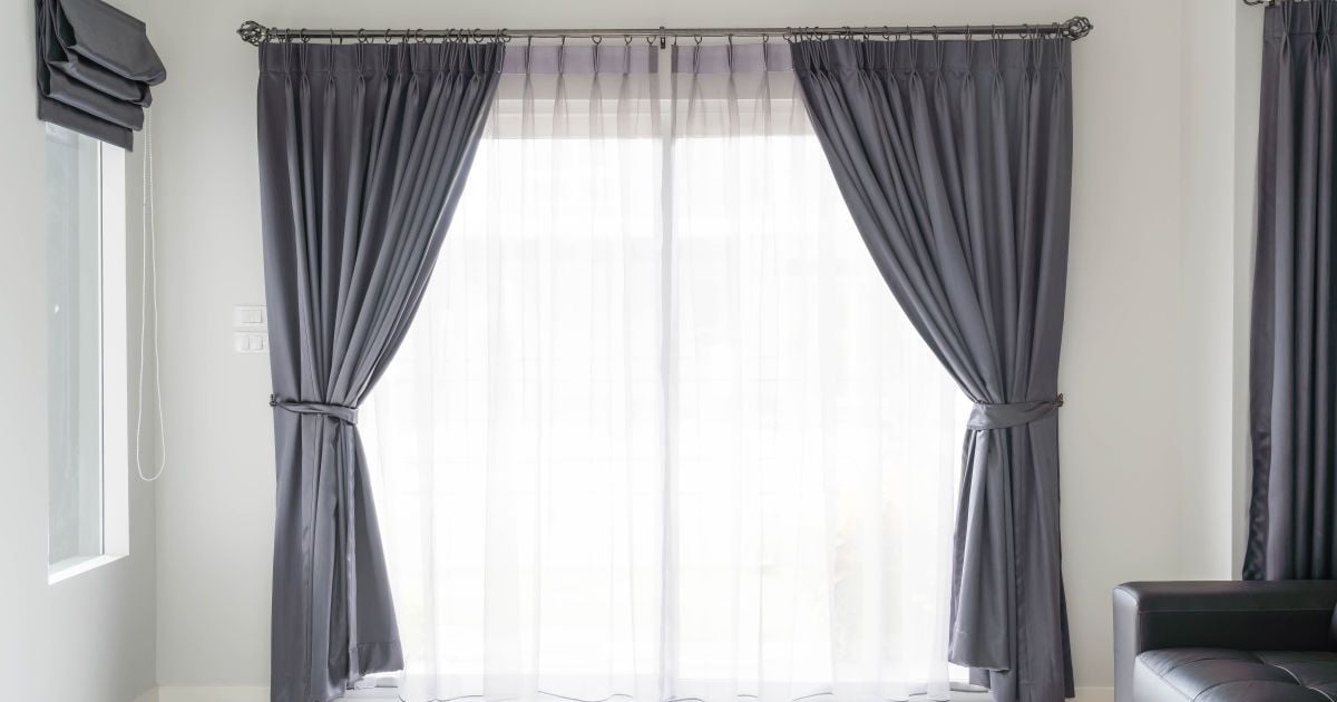 Как постирать шторы и тюль без глажки: секреты идеальной чистоты