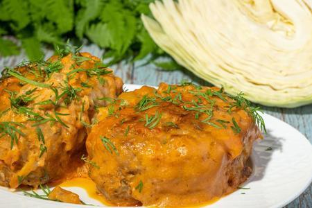 Ленивые голубцы: простой рецепт в духовке под сливочно-томатным соусом