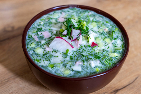 Окрошка на квасе: Классический рецепт любимого летнего супа