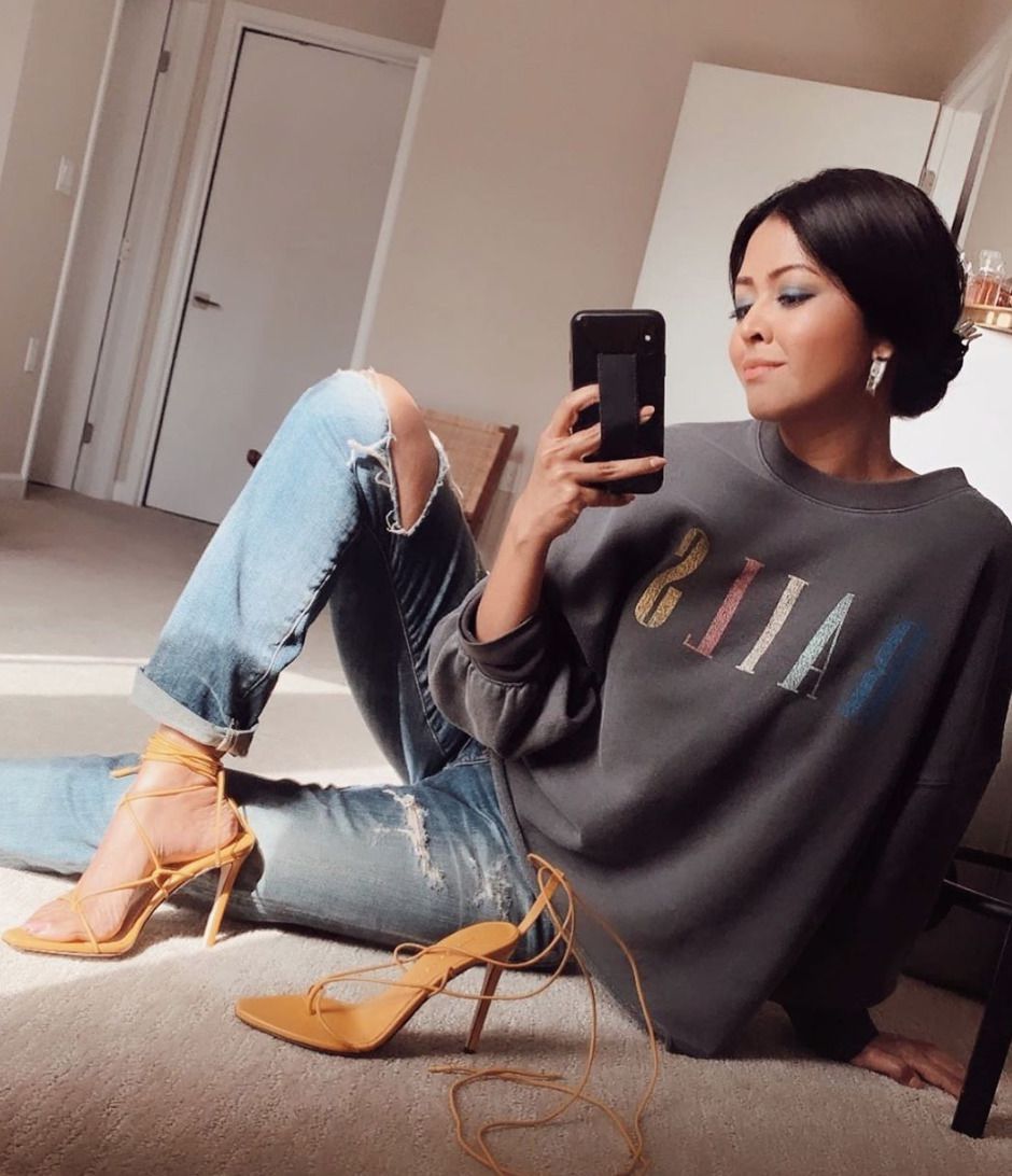 С чем носить джинсы: модные образы знаменитостей и советы стилистов