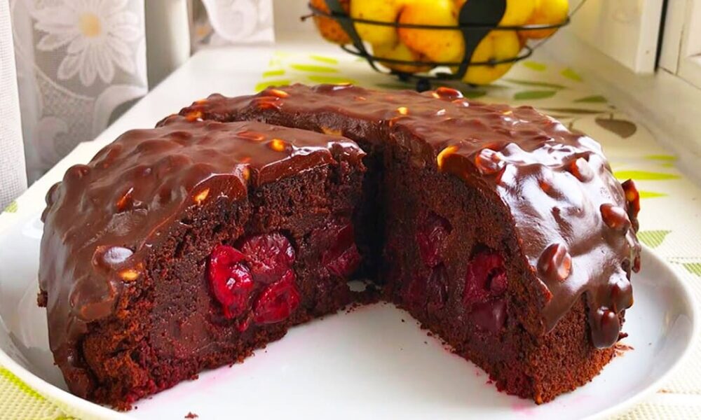 Авторский торт: идеальный баланс сладости и кислинки для ваших гостей