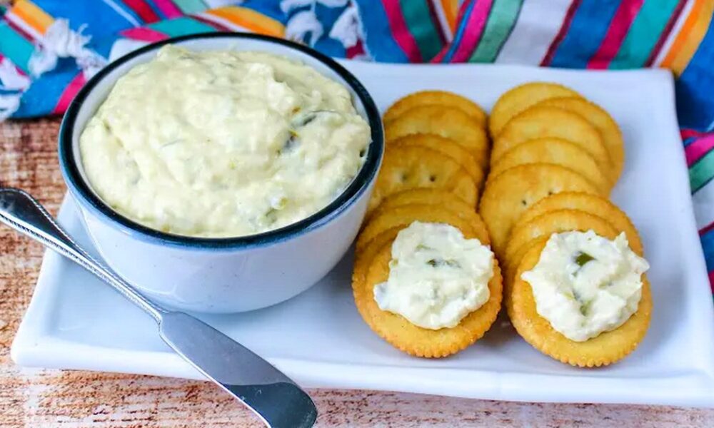 Легкий перекус: рецепт намазки из кабачков для бутербродов