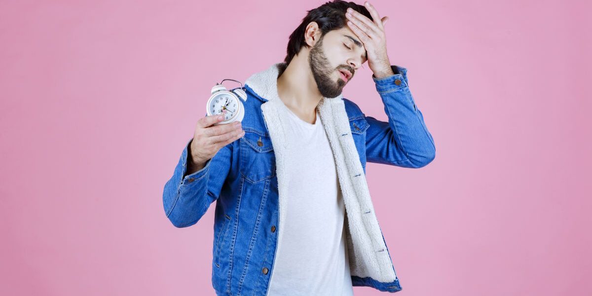 Утренняя привычка, которая мешает вашему финансовому успеху