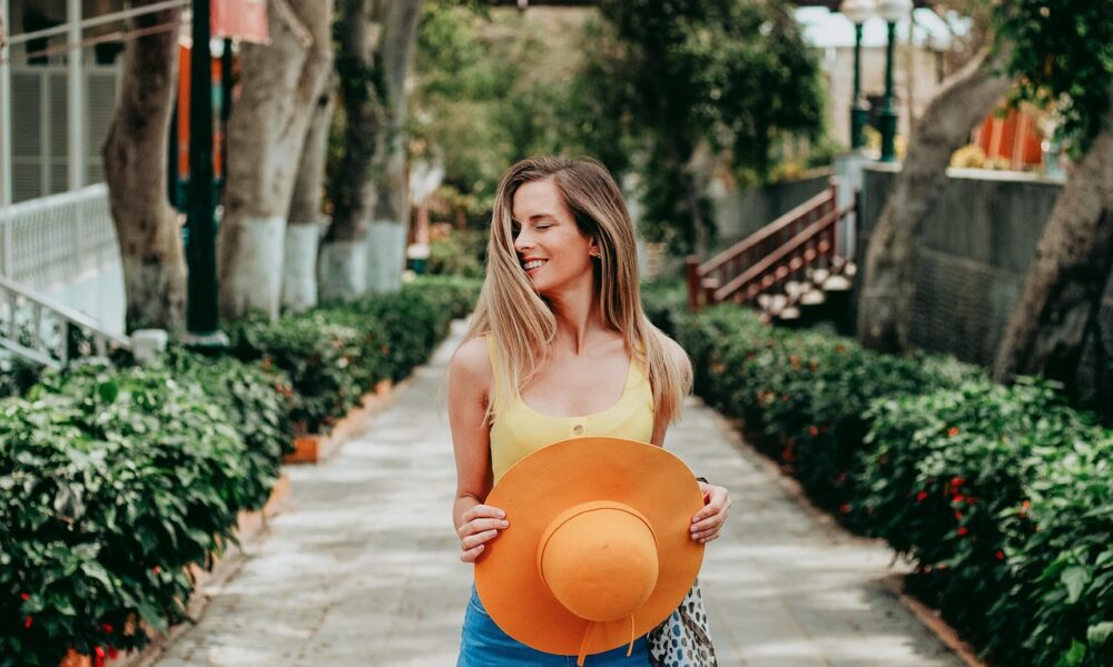 Тренды Моды: Ваш Гид по Стилю и Красоте