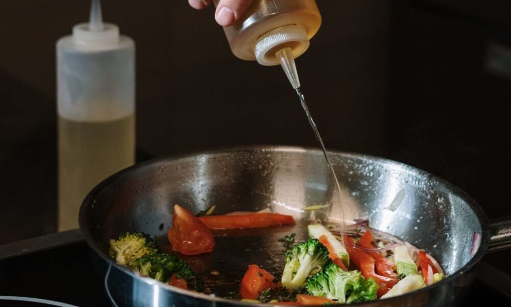 Оливковое масло на кухне: правда и мифы для вашей семьи