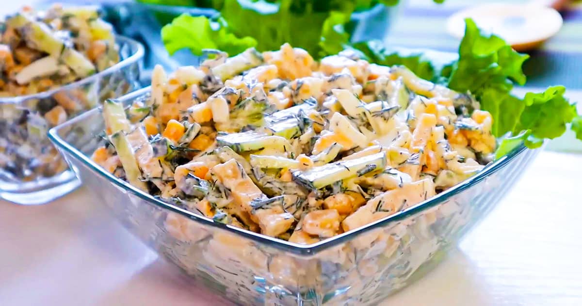 Салат "Одесса" за 10 минут: легкий и быстрый рецепт без майонеза