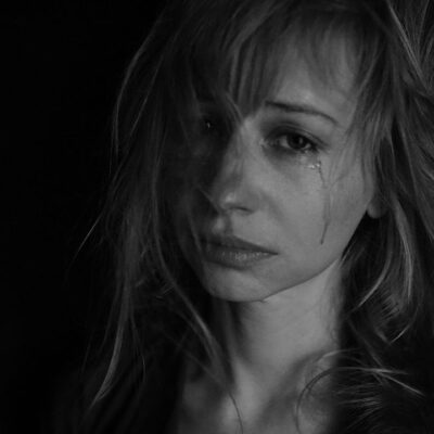 Как справиться с обидой: что делать, если вам причинили боль, а вы промолчали