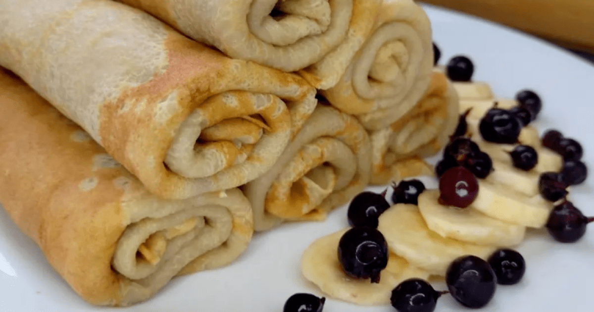 Идеальные блины на Масленицу: простой рецепт на кипятке