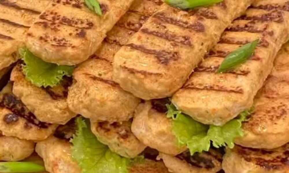 Простые домашние куриные колбаски: вкусный и полезный рецепт для всей семьи