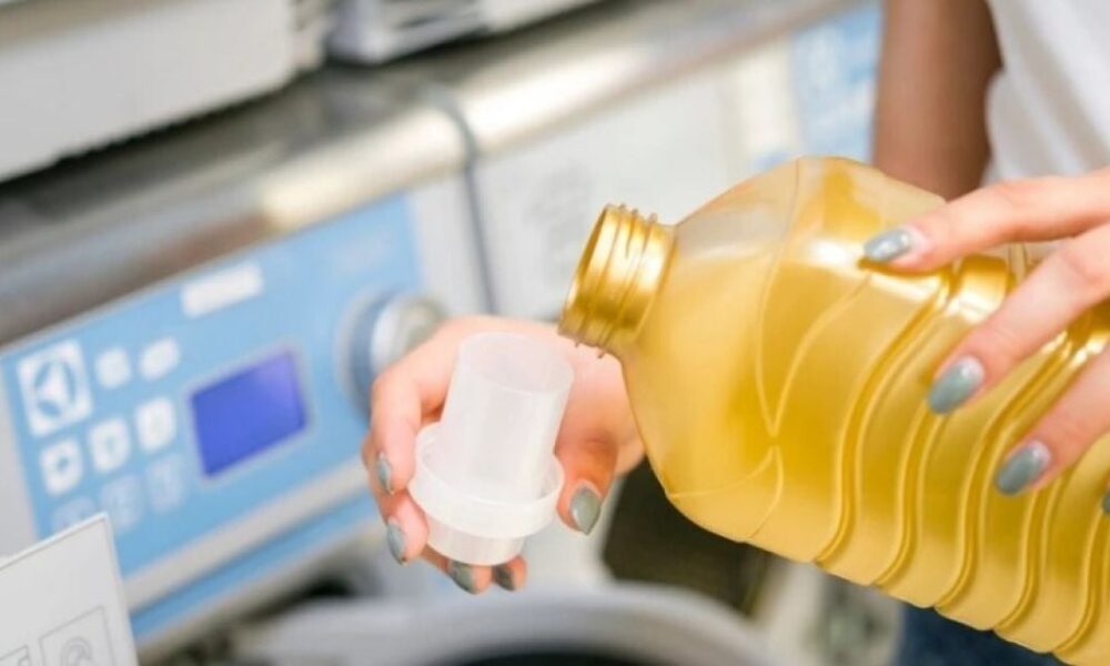 Сколько стирального порошка сыпать в машинку: полезные советы от экспертов