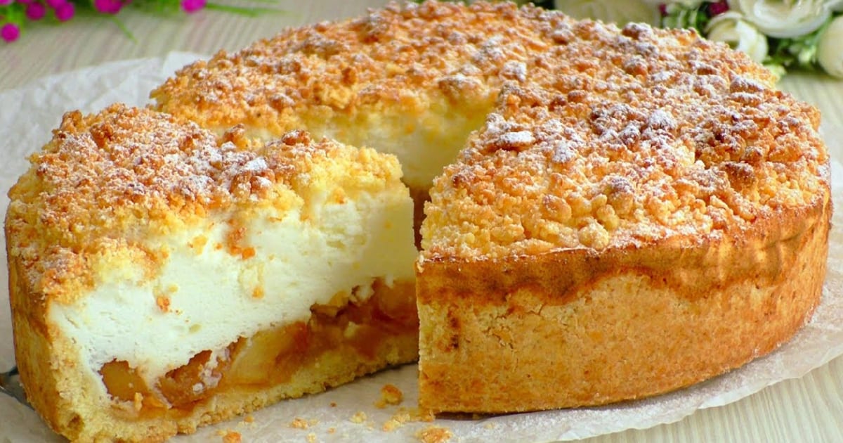 Яблочный пирог с кремом-суфле: простой рецепт для идеального десерта