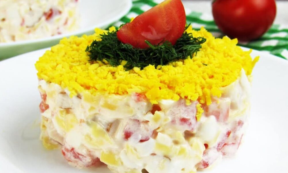 Салат «Монако»: Изысканный вкус из доступных ингредиентов – простой рецепт для вашего стола