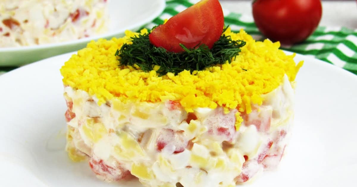 Салат «Монако»: Изысканный вкус из доступных ингредиентов – простой рецепт для вашего стола