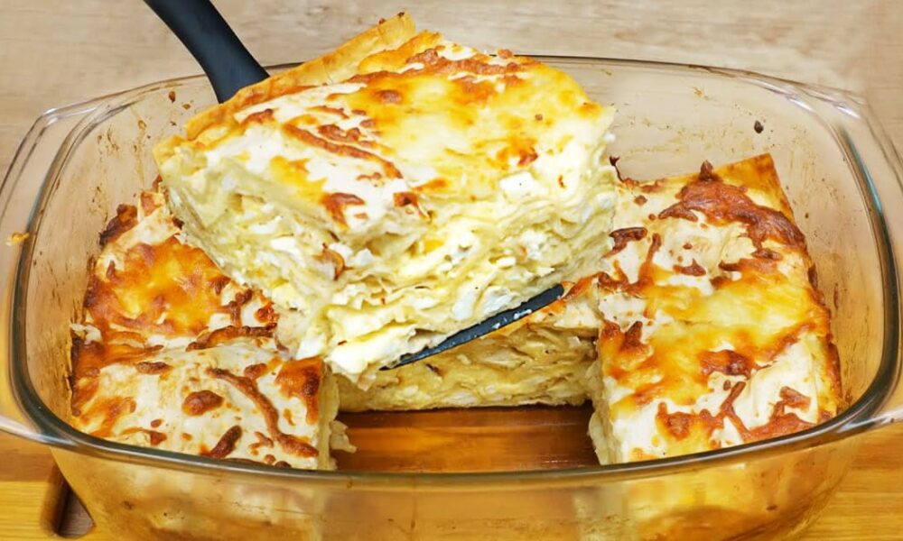 Ленивый ужин за 5 минут: лаваш с сыром в духовке – проще не бывает