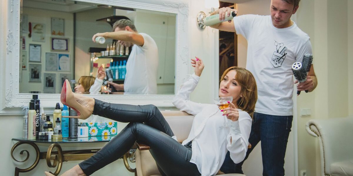 Секреты идеальной стрижки: что парикмахеры ждут от своих клиентов