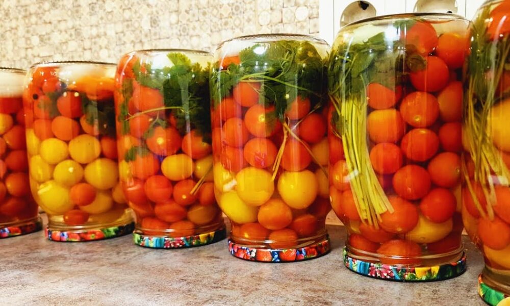 Секрет консервации: как приготовить невероятно вкусные заготовки на зиму с ароматной травой