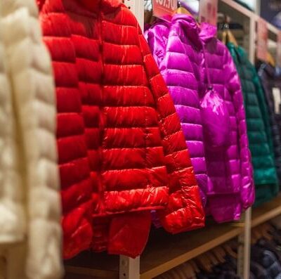 Спасаем пуховик: как вернуть пуху былую пышность и объем