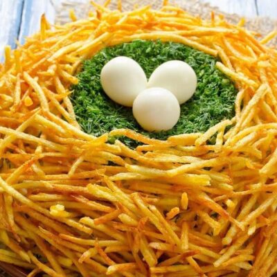 Праздничные салаты: Рецепт салата "Гнездо глухаря" к Пасхе