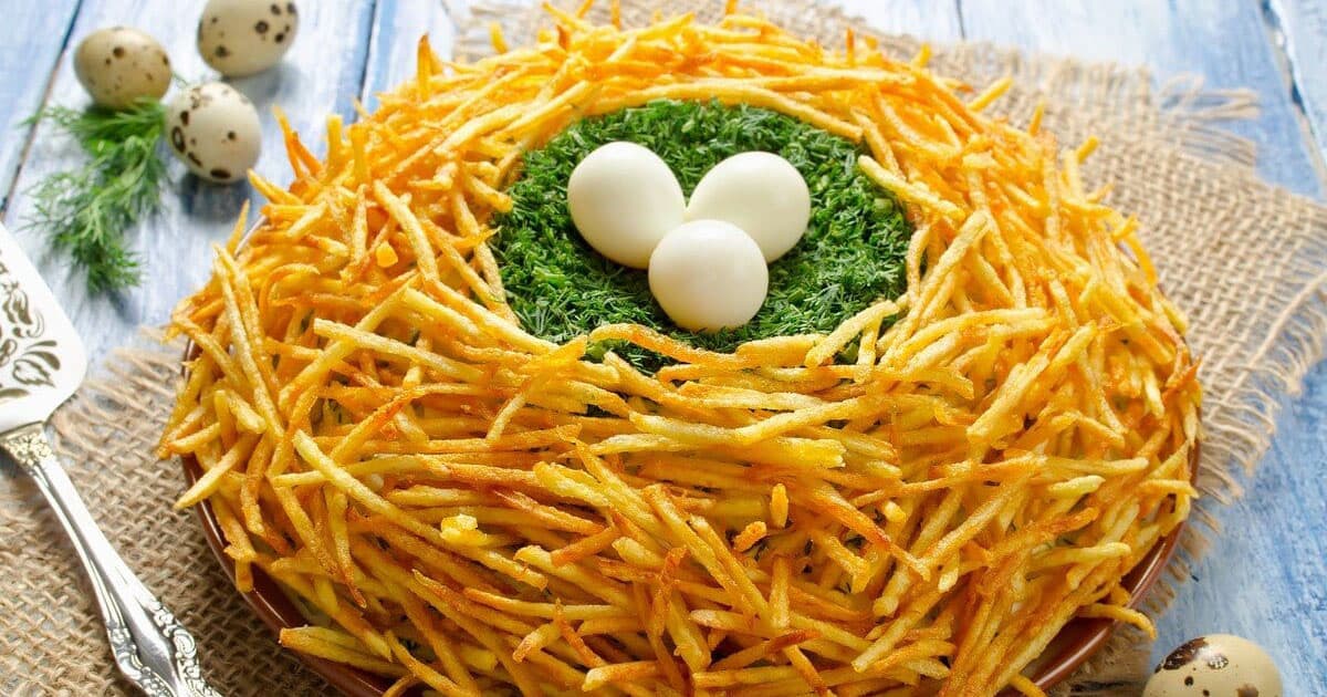 Праздничные салаты: Рецепт салата "Гнездо глухаря" к Пасхе