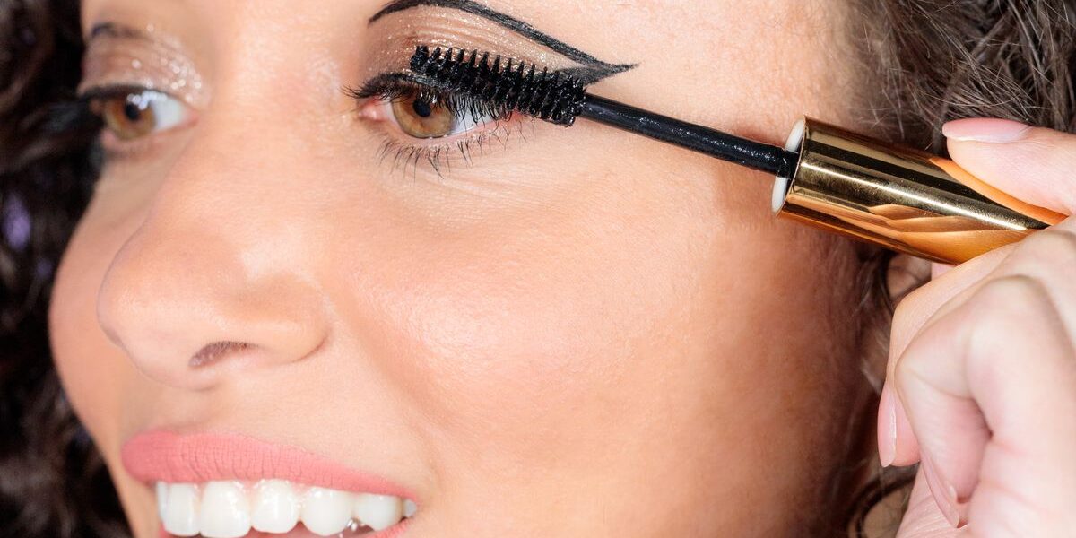 Секрет длинных и пышных ресниц: простой бьюти-хак для каждой женщины