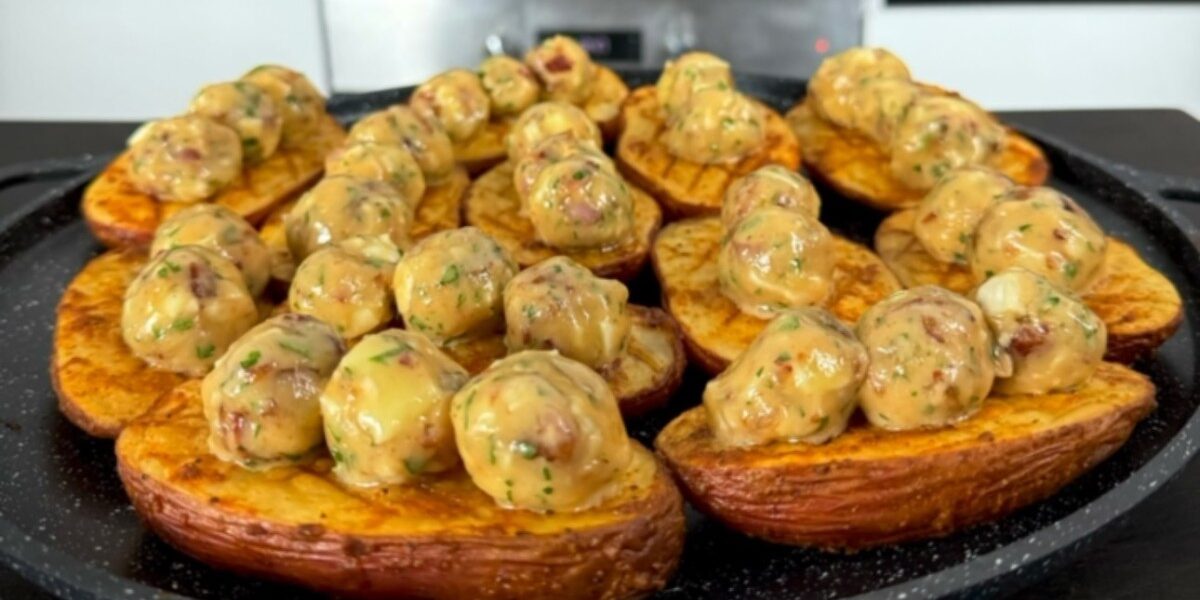 Изысканное картофельное блюдо с сыром: простой рецепт для ужина (видео)