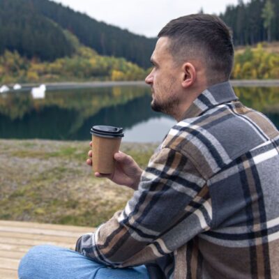 Почему с годами теряются старые друзья: 3 неочевидные причины