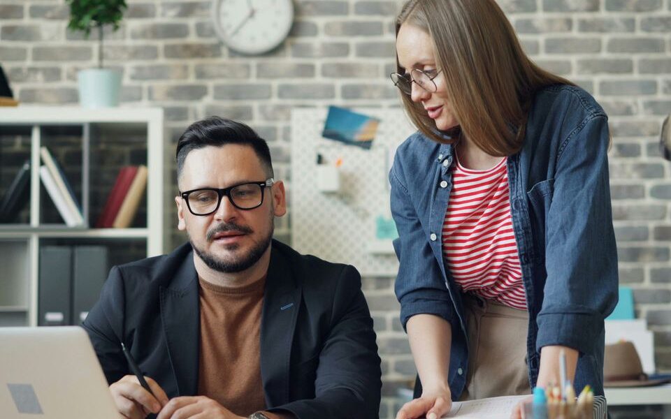 Как завоевать мужское сердце: психологические приемы и фразы