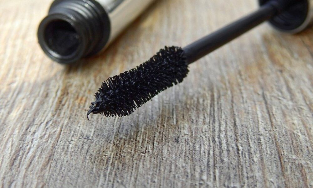 Выбираем идеальную тушь для ресниц: гид по форме кисточки