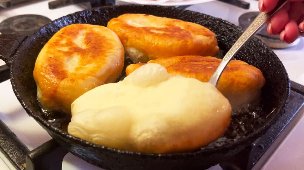 Секрет идеального дрожжевого теста: медленная расстойка в холодильнике для лучшей выпечки