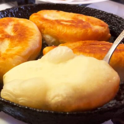 Секрет идеального дрожжевого теста: медленная расстойка в холодильнике для лучшей выпечки